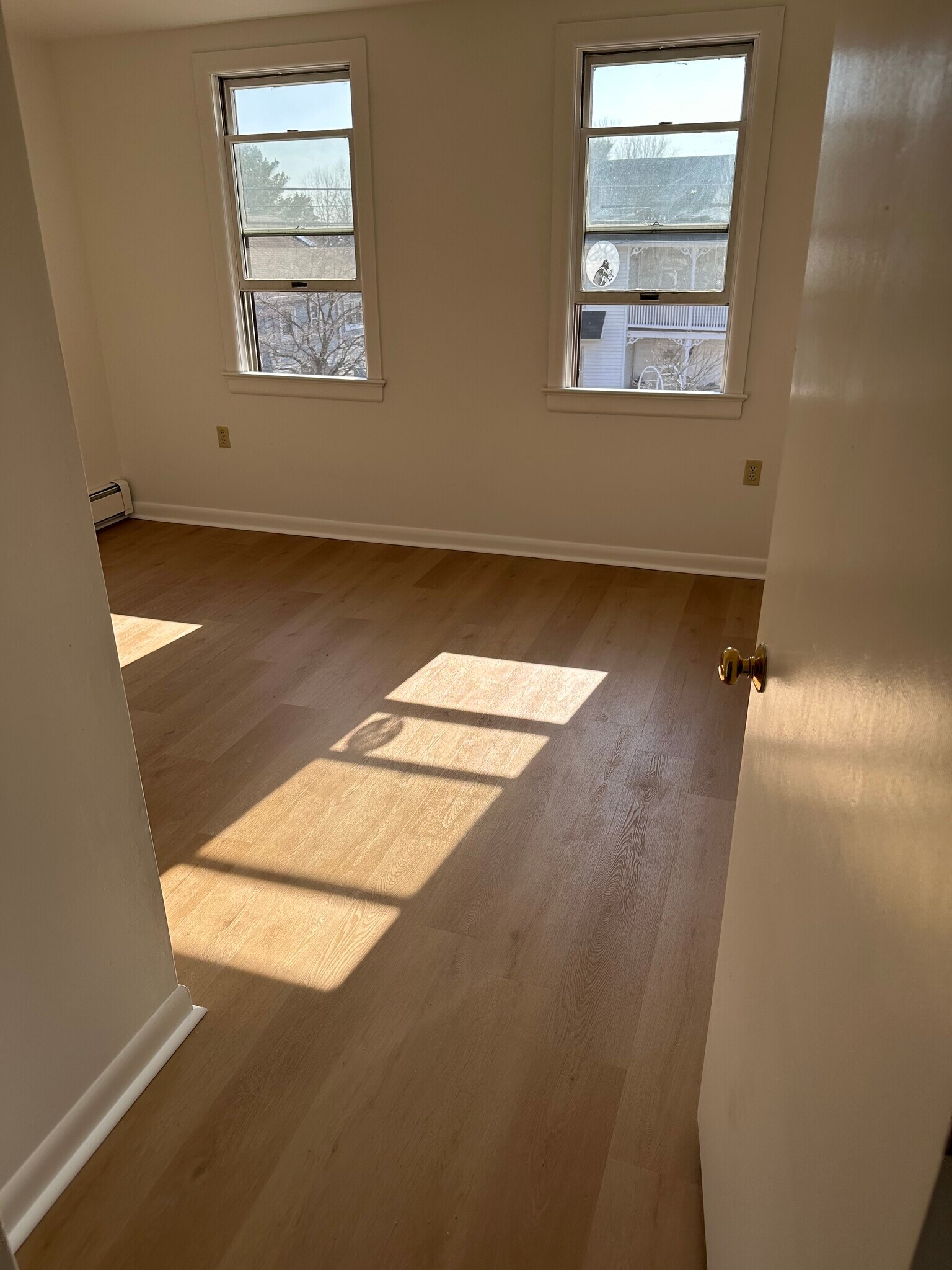 Building Photo - 1344 Newport Rd