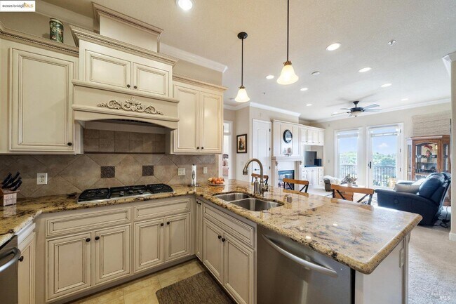 Building Photo - 1246 Sonata Dr