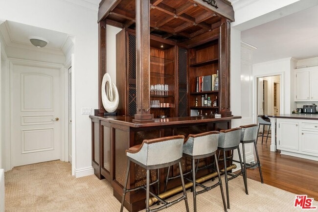 Building Photo - 515 S Westgate Ave