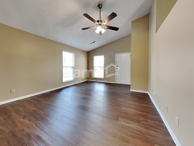 Building Photo - 818 Somerset Ct