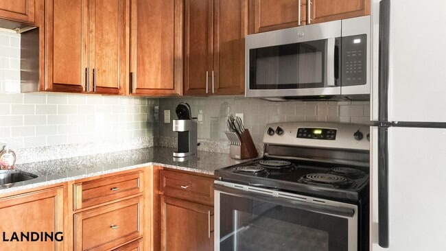 Building Photo - 100 Waterstone Park Cir