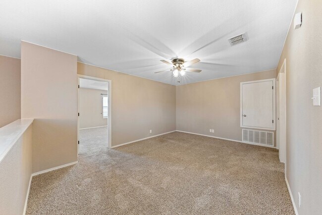 Building Photo - 219 Coriander Bend