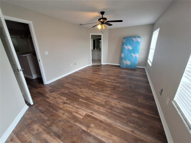 Building Photo - 27854 Breakers Dr