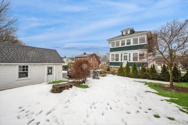 Building Photo - 36 Grand Ave