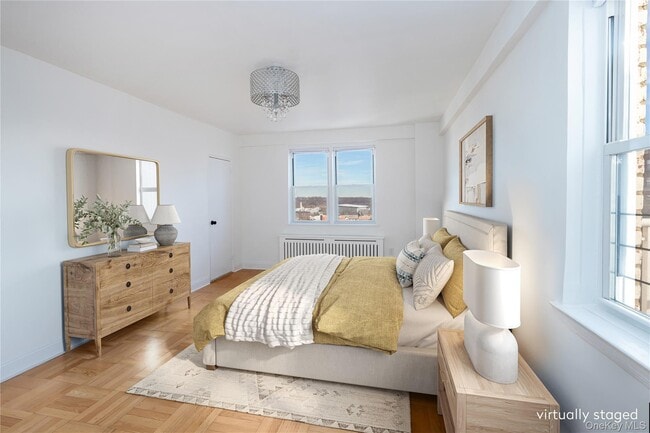 Building Photo - 3725 Henry Hudson Pkwy W