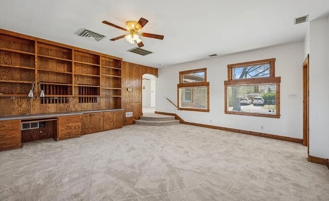 Building Photo - 1299 S Dale Ct