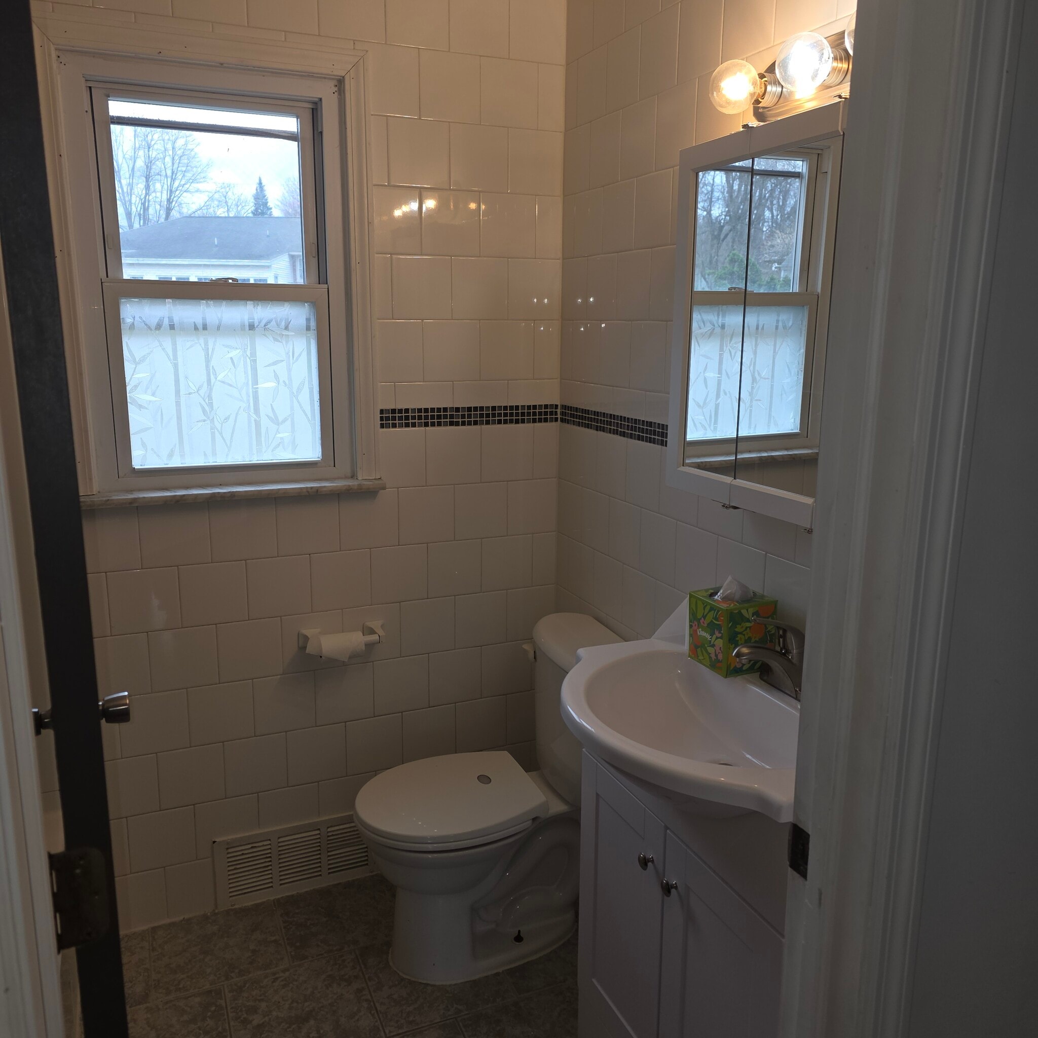 Building Photo - 5 Mack Dr