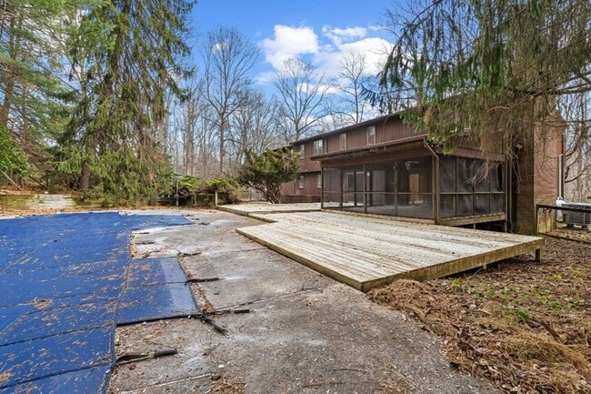 Building Photo - 11704 Woodland Dr