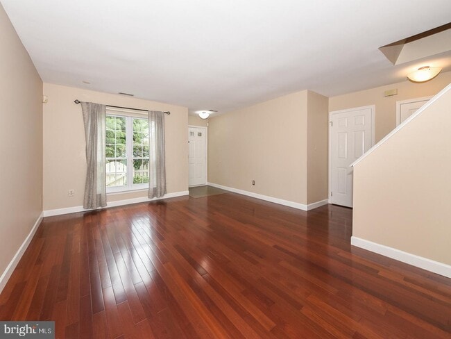 Building Photo - 252 Copper Beech Dr