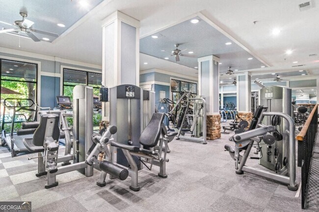 Building Photo - 1740 Century Cir NE