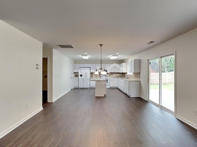 Building Photo - 8836 Driftwood Commons Ct