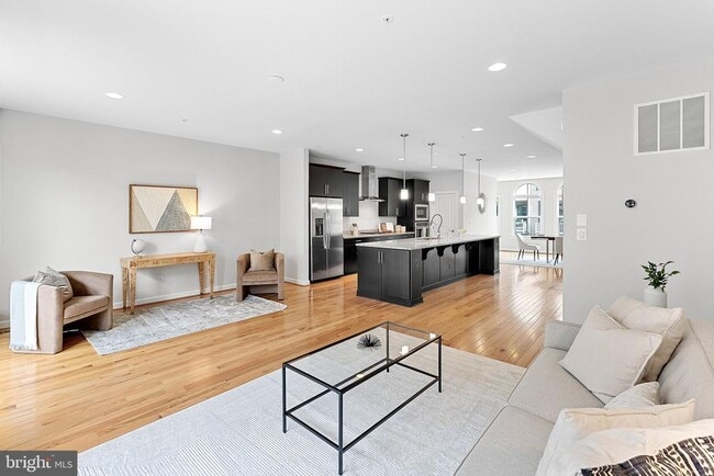Building Photo - 43372 Whitehead Ter