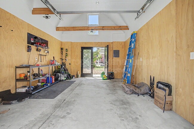 Building Photo - 2923 W 27th Ave