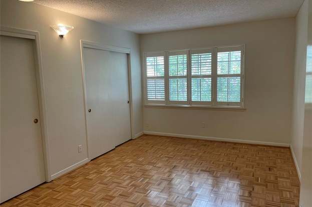 Building Photo - 2700 Bellefontaine-
