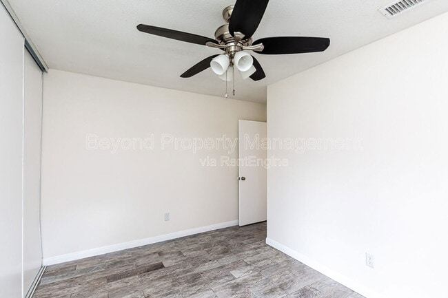 Building Photo - 3661 Cactusview Dr