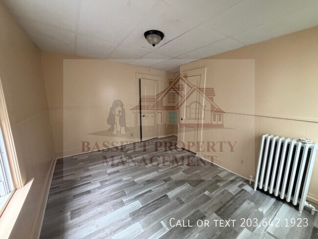 Building Photo - 1171 W Main St