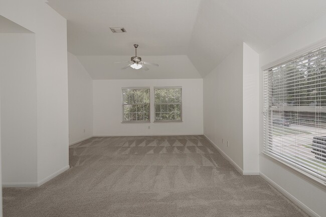 Building Photo - 23 Shellbark Pl