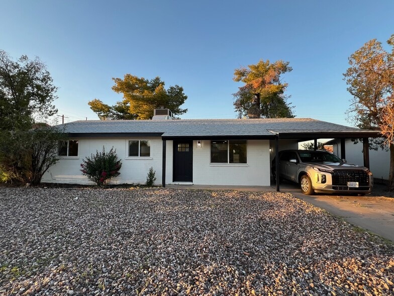 Frontyard - 1368 W 14th St