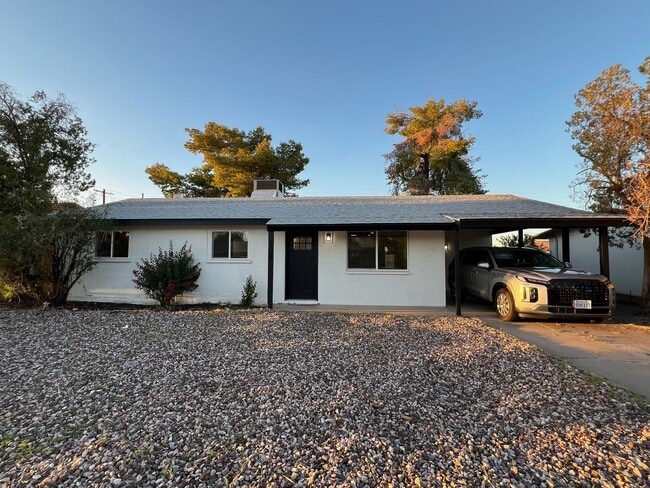 Building Photo - 1368 W 14th St