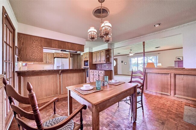 Building Photo - 801 Fm 971