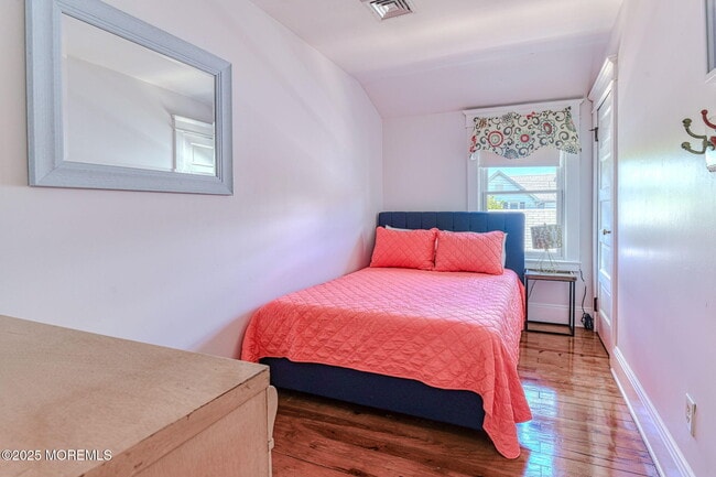 Building Photo - 82 Franklin Ave