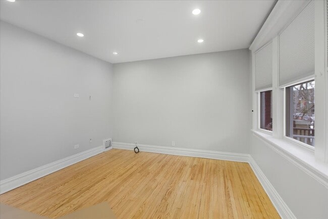 Building Photo - 2708 N Richmond St