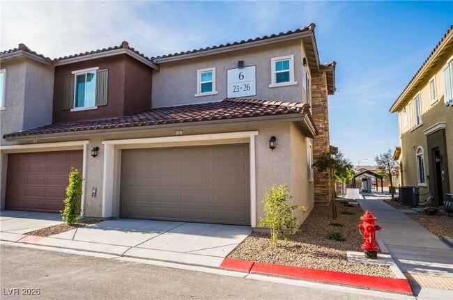 Building Photo - 25 Barbara Ln