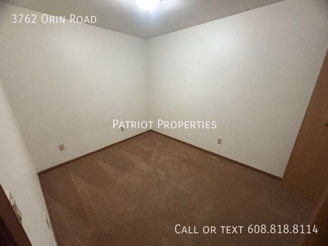 Building Photo - 1 bed/1 bath plus den in Madison, WI!