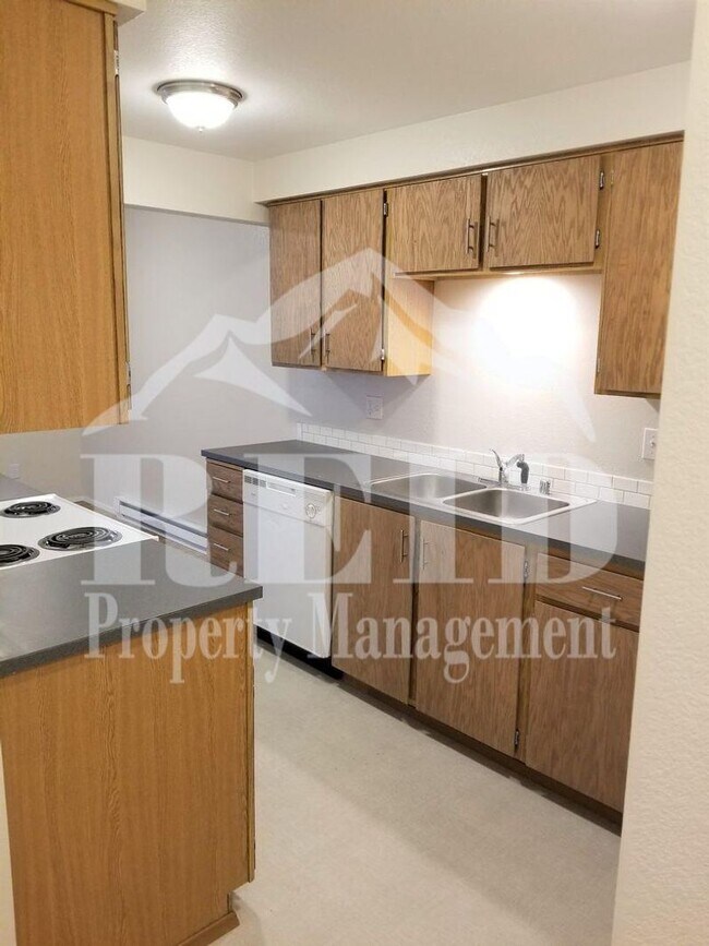 Building Photo - Wedge4410(1-4)