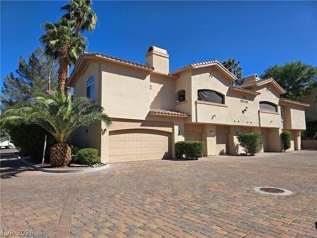Building Photo - 2050 W Warm Springs Rd