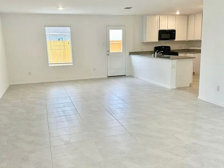 Building Photo - 1707 Temper Ln