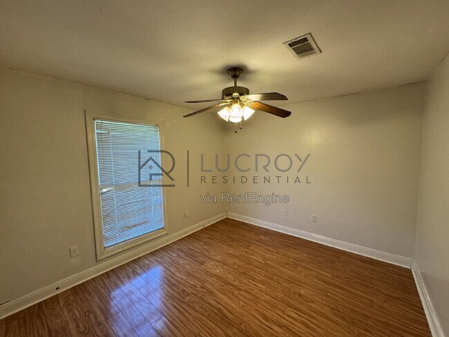 Building Photo - 103 Canter Cove