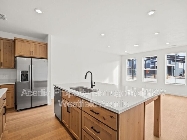 Building Photo - 226 E 860 S