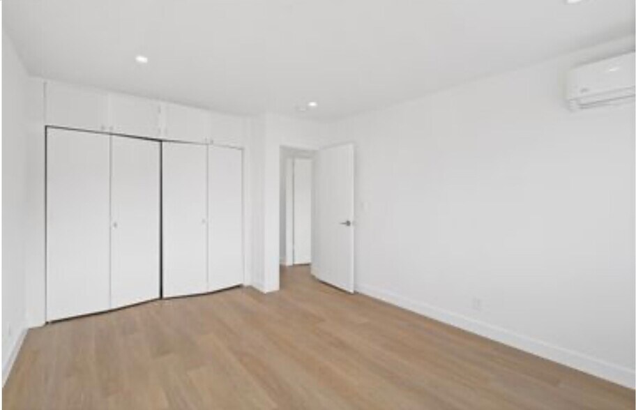 Building Photo - 2915 Hauser Blvd