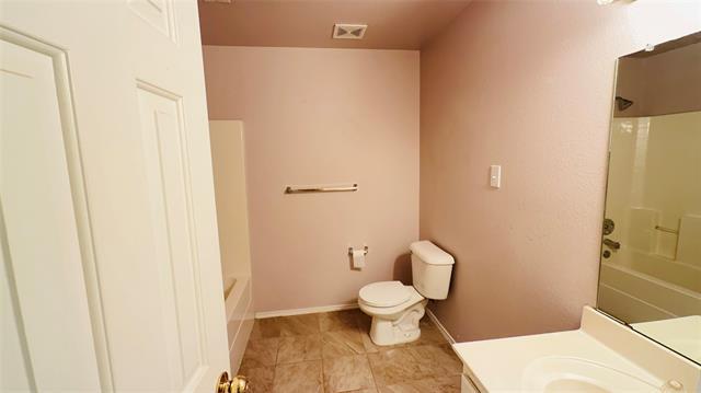 Building Photo - 522 Binkley Ct