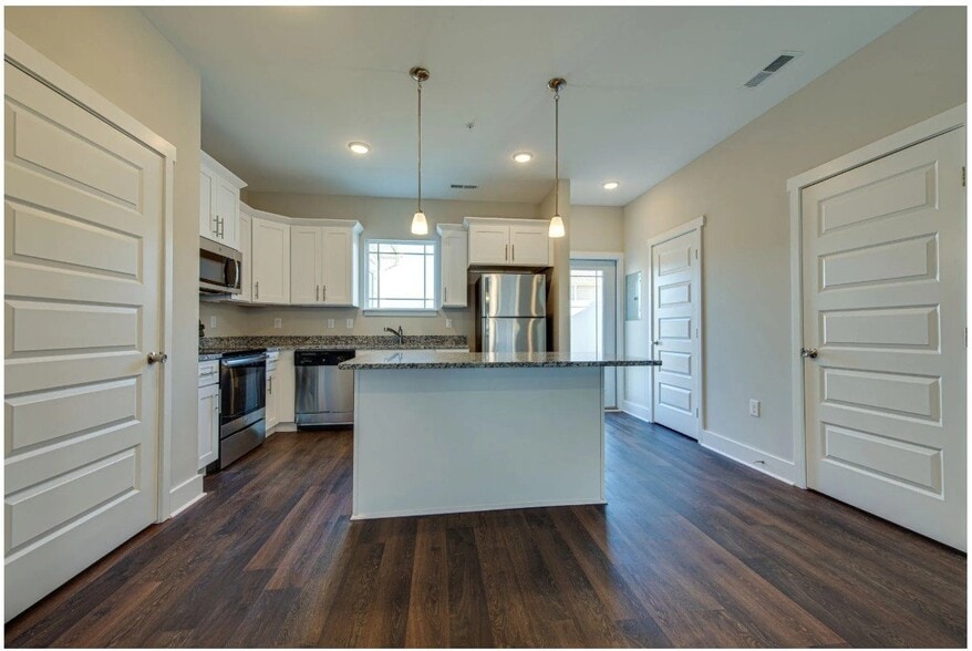 Building Photo - 1027 Wells Way