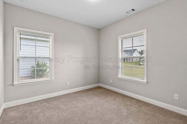 Building Photo - 214 Andrews Ln