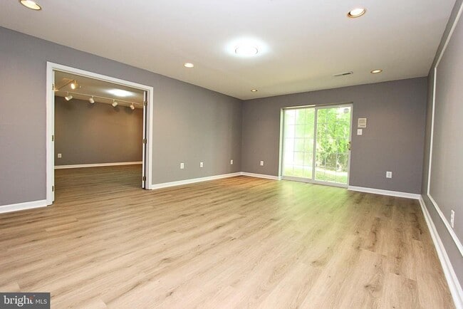 Building Photo - 7196 Dark Forest Dr