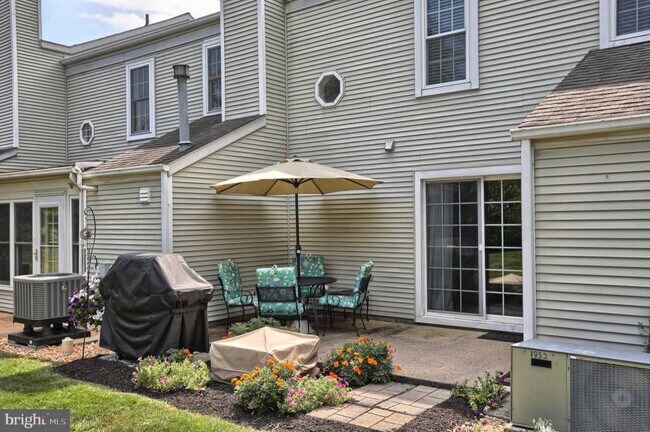 Building Photo - 1952 Wexford Rd