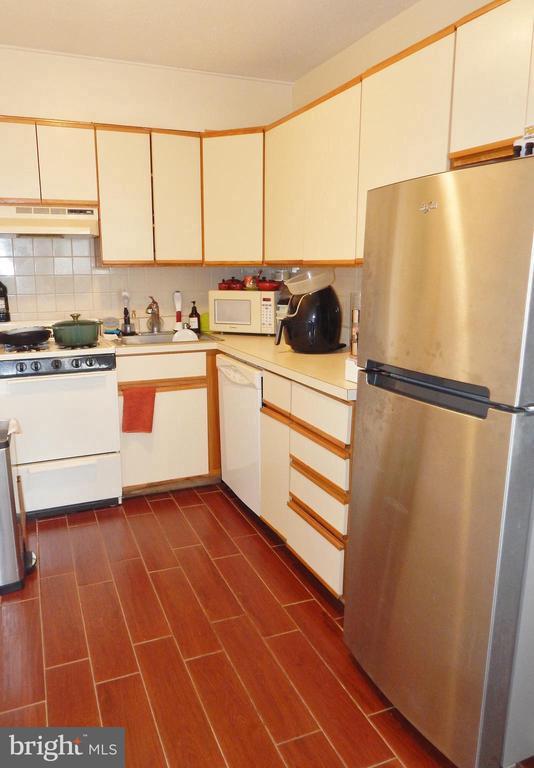 Building Photo - 2101 Chestnut St