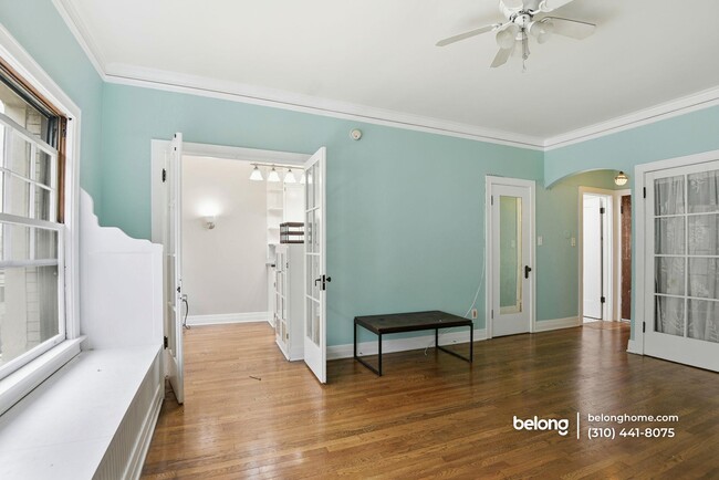 Building Photo - 2121 James M Wood Blvd