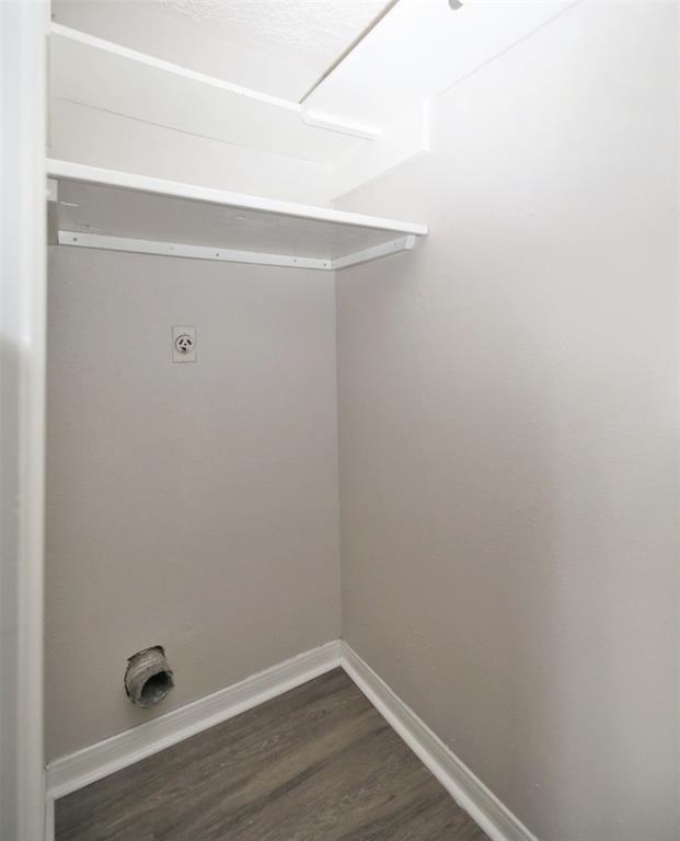Building Photo - 13611 Ravensway Dr
