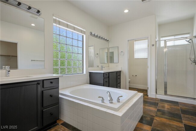 Building Photo - 10506 Calico Pines Ave