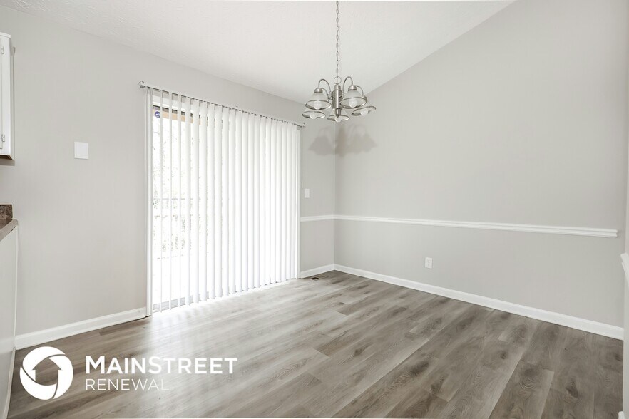 Building Photo - 8304 Beechwood Trce