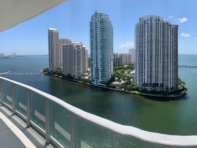 Building Photo - 300 S Biscayne Blvd