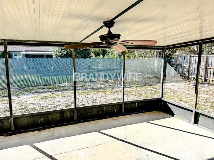 Building Photo - 220 Bonnie Glen Ln