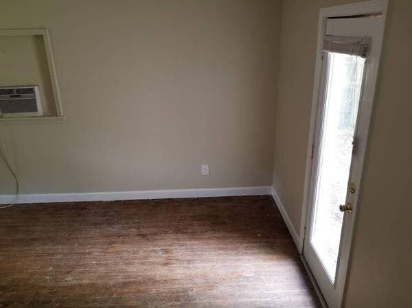 Building Photo - 7 Mindoro Cir