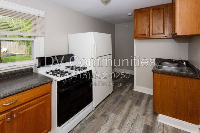 Building Photo - 4488 W 149th St