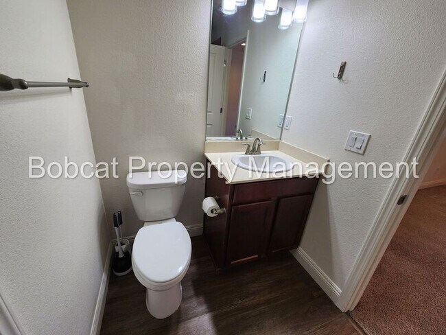 Building Photo - 1234 Saltern Dr