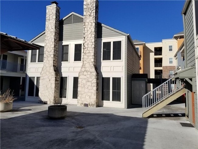 Building Photo - 2529 Rio Grande St